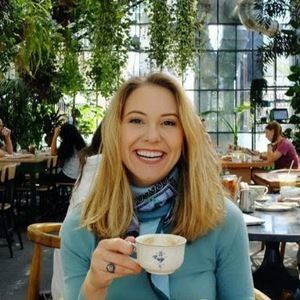 Meet your Posher, Lydia